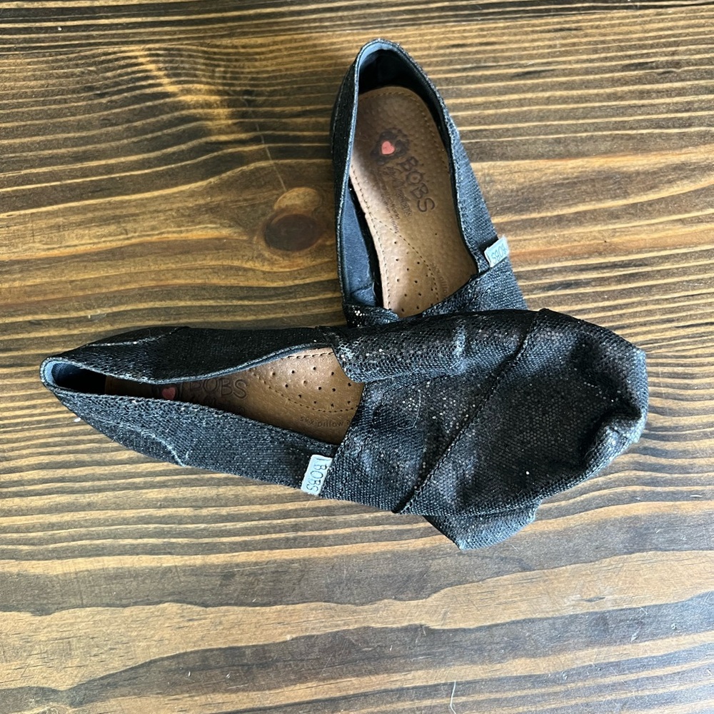 BOBS from Skechers Black Sneakers Sleek Comfortable Design